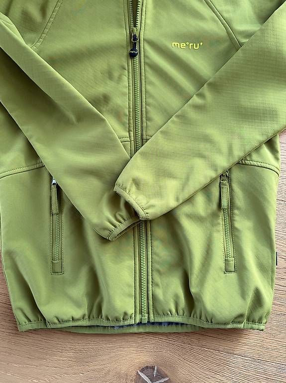 Vestes & Manteaux: Softshelljacke 152 von Meru – D'occasion à Otelfingen par che_26d5 1