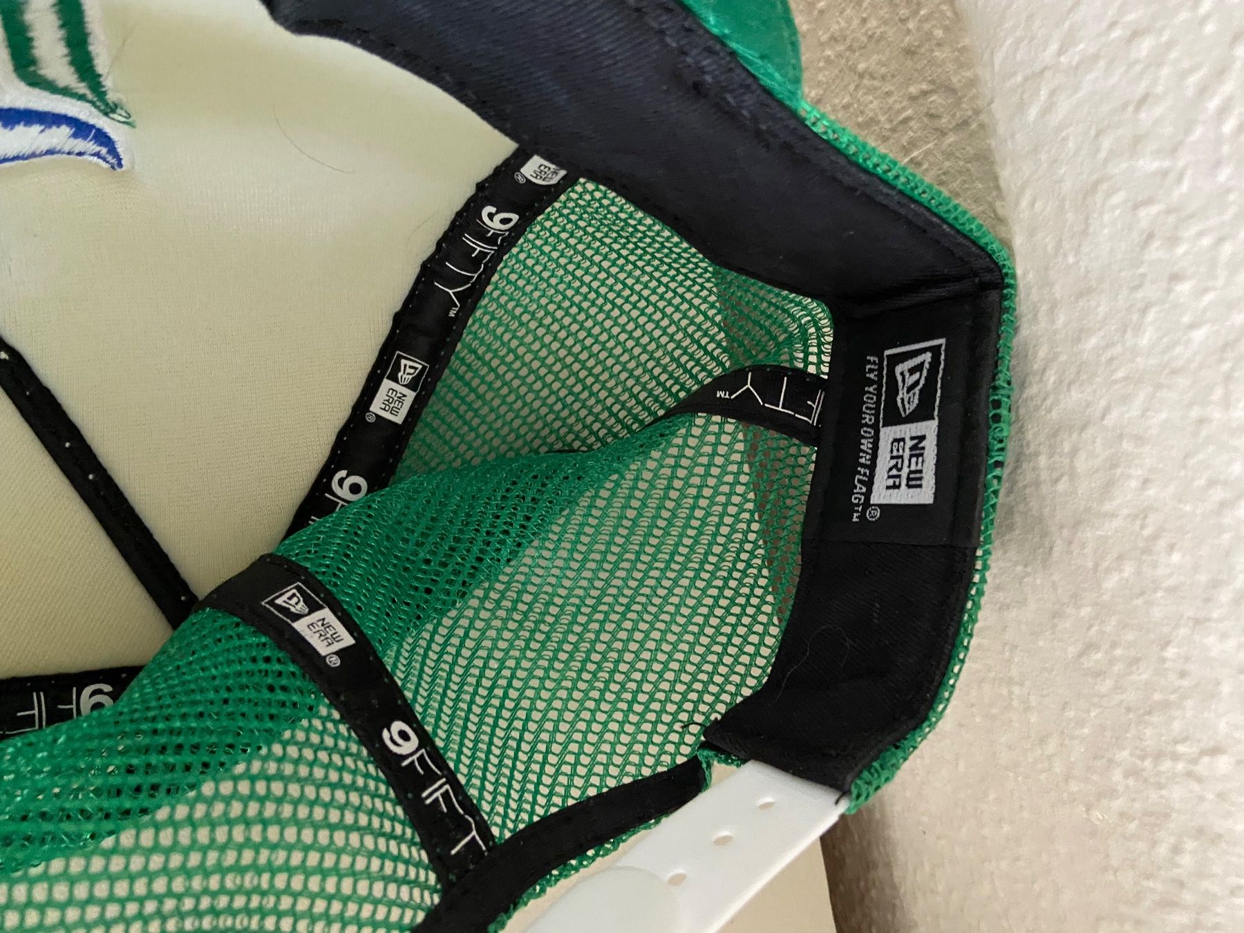 New Era Copricapi, berretti & cappellini: Hartford Whalers New Era Cap – Usato da Muttenz venduto da bargain_hunter 3