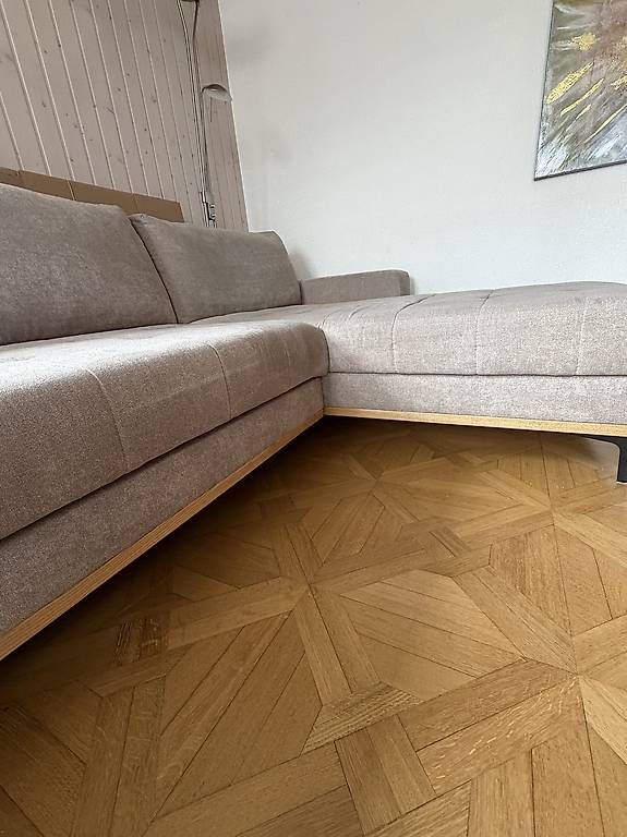 Divani: Beiges Ecksofa mit Bettfunktion – Usato da Plasselb venduto da Bertha_ 3