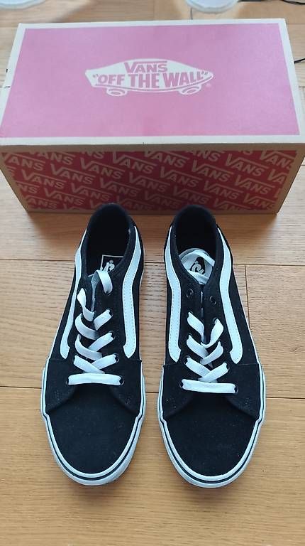 Scarpe da uomo: Vendo scarpe Vans NUOVE  – Usato da Pregassona venduto da pce_xm2t 3
