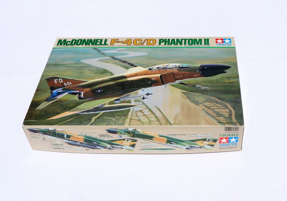 TAMIYA McDONNELL F-4C/D PHANTOM II (Neu und originalverpackt) in für