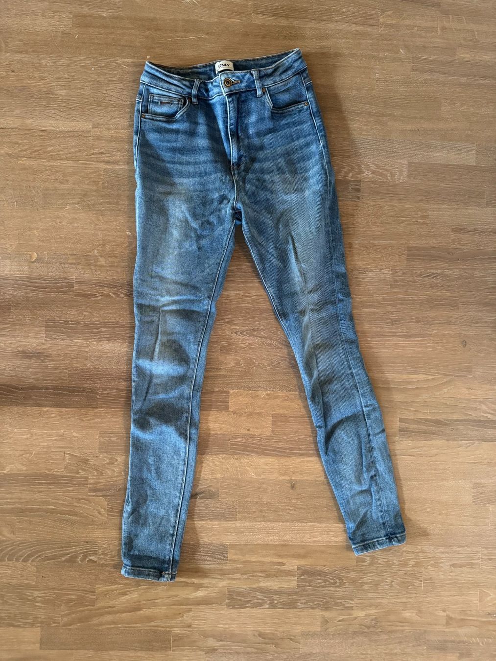 Only Jeans: Jeans skinny ONLY bleu taille 30 – Usato da Rossemaison venduto da Carduelis