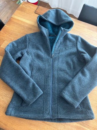 vaude gr 42 / L  warme Schurwolle innen fleece jacke