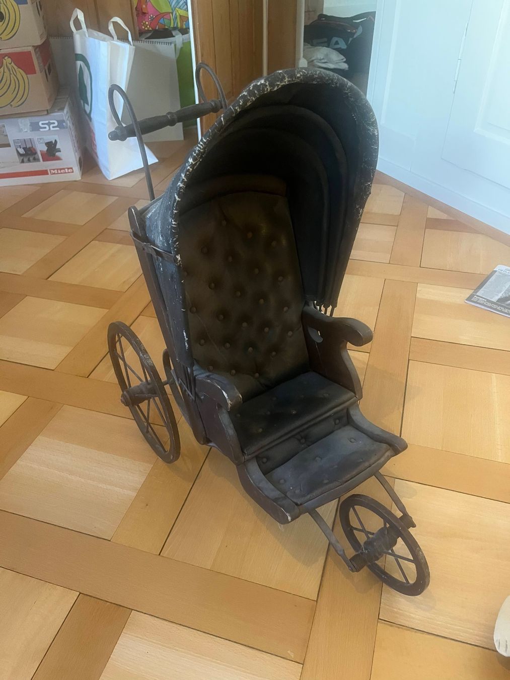 Carrozzine per bambole: Antiker Puppenwagen, um 1920 – Usato da Wil SG venduto da ChristophN01 2
