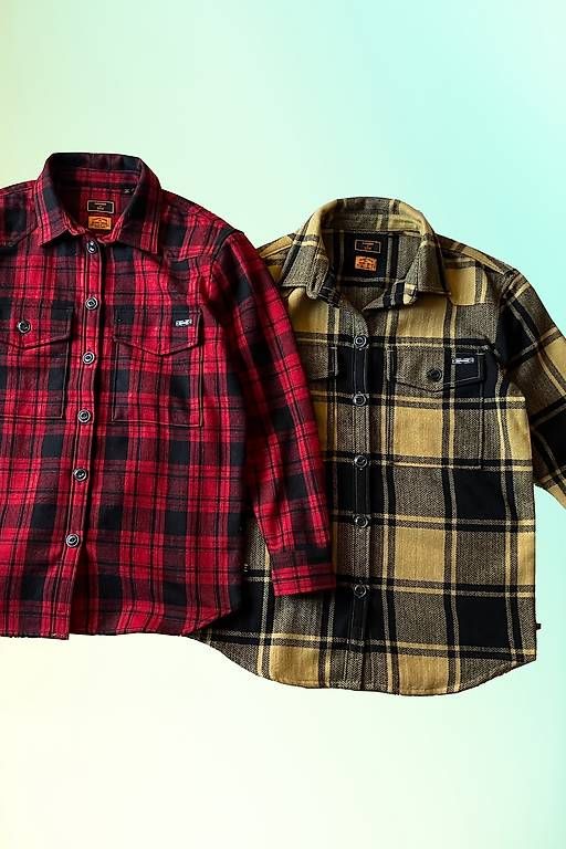 Camicie, T-shirt & Polo: Zwei Superdry Flanellhemden – Usato da Bern venduto da A_Bern