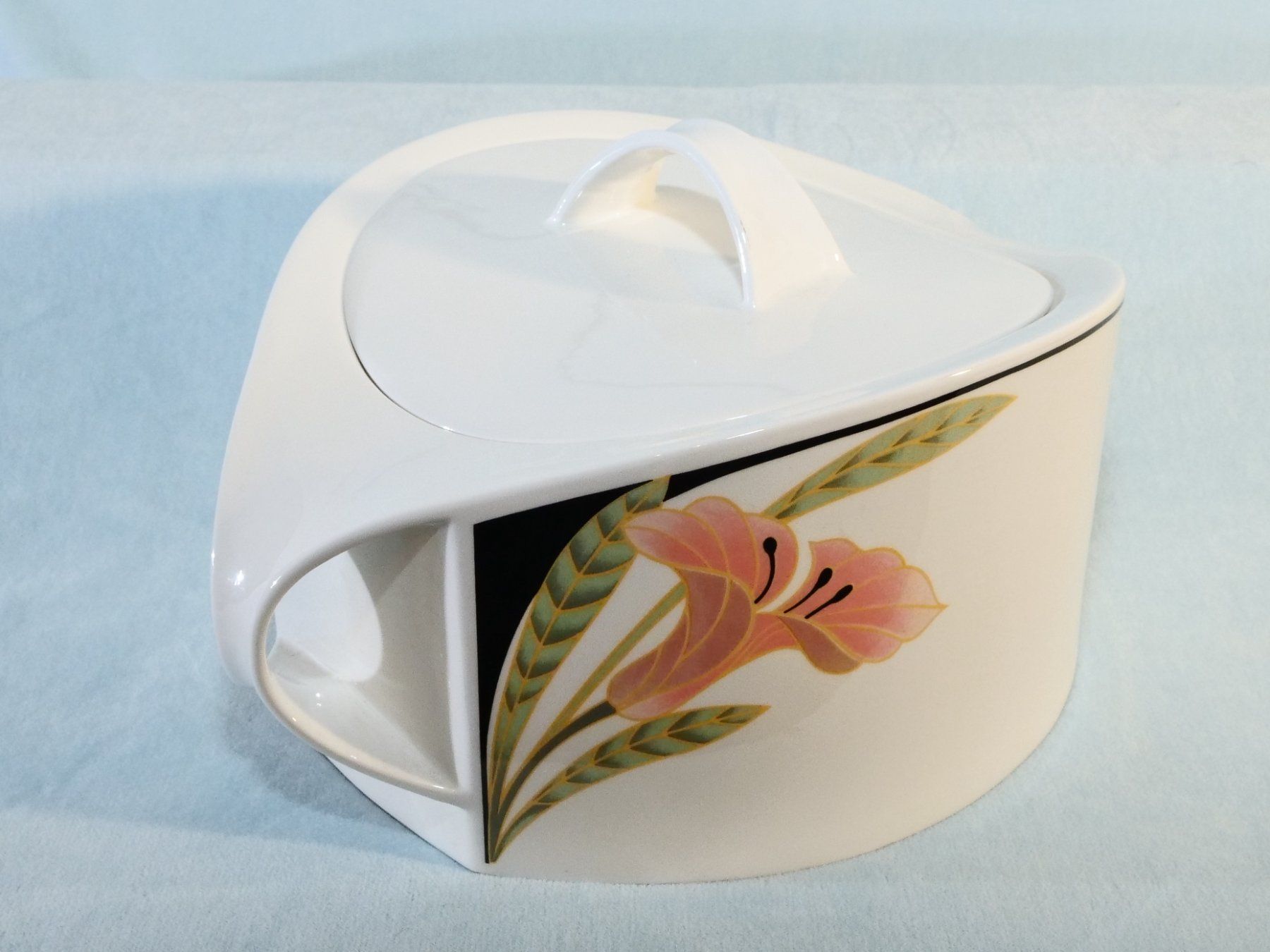 Villeroy & Boch Geschirrsets: Villeroy & Boch- Geschirr-Set  / Serie: Iris – Gebraucht aus Lustmühle von  9