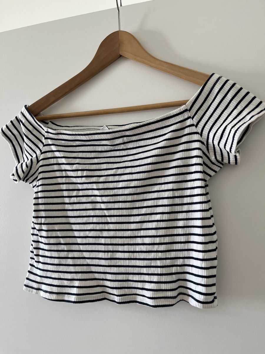 H&M Tops: Offshoulder Top – Gebraucht aus Allschwil von MaloseS08 1