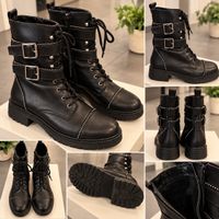 Bottines noires à lacets et boucles, pointure 38