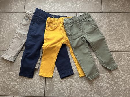 Kleinkinder Hosen Gr. 74/80
