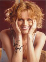 Original Autogramm von EVA HERZIGOVA auf Großfoto