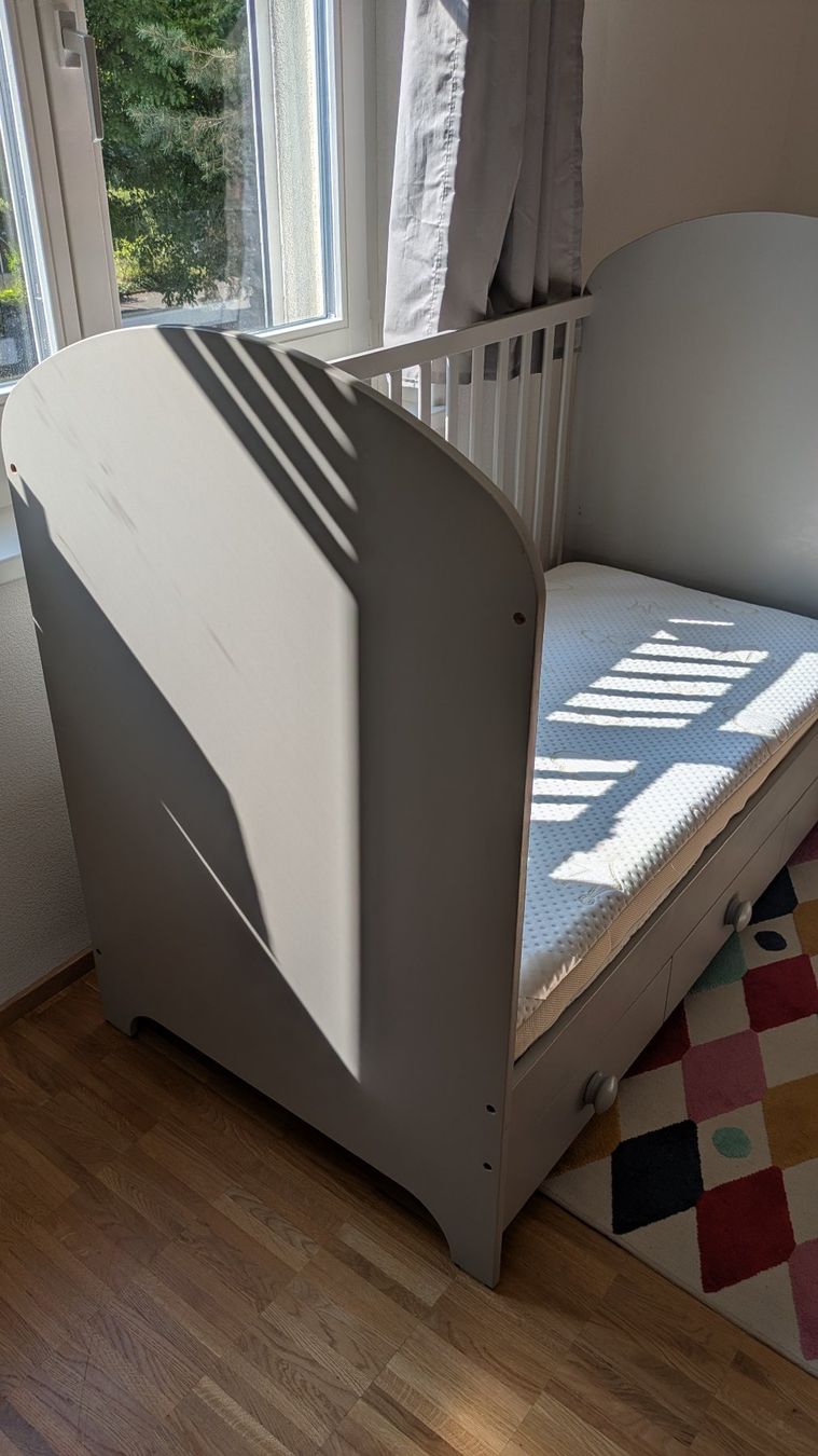 Ikea Lits: Ikea Babybett Gonatt mit 3 Schubladen – D'occasion à Kriens par Itchy8 1