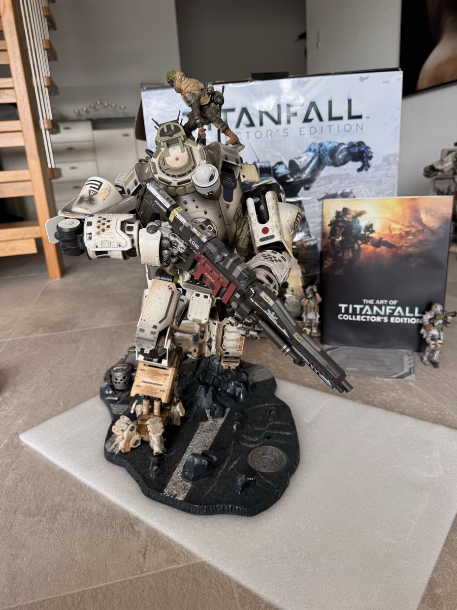 Statuette: Titanfall Collector's Edition - Top Zustand – Usato da Utzenstorf venduto da Eda97 4