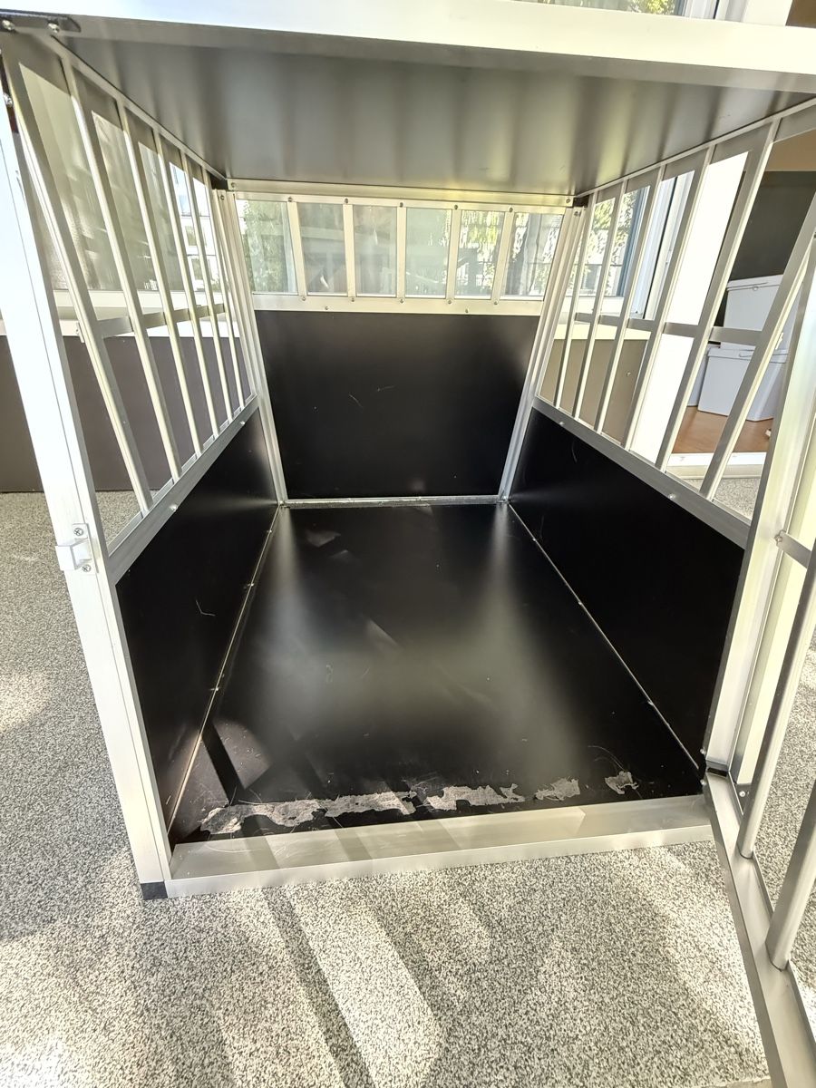 Gabbie, trasporto & Sicurezza: Hundetransportbox  – Usato da Schliern b. Köniz venduto da jul_ly8x 3
