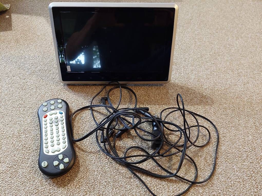 Tragbarer Mediaplayer: DVD Player fürs Auto  – Gebraucht aus Fehraltorf von lameduckalex