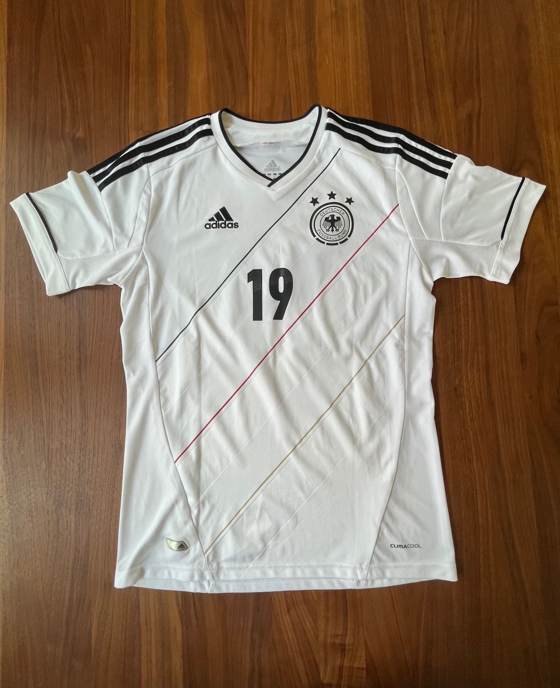 Adidas Scarpe, pantaloni & magliette da ginnastica: Deutschland Kindertrikot / Mario Götze – Usato da Näfels venduto da dom_9p7f