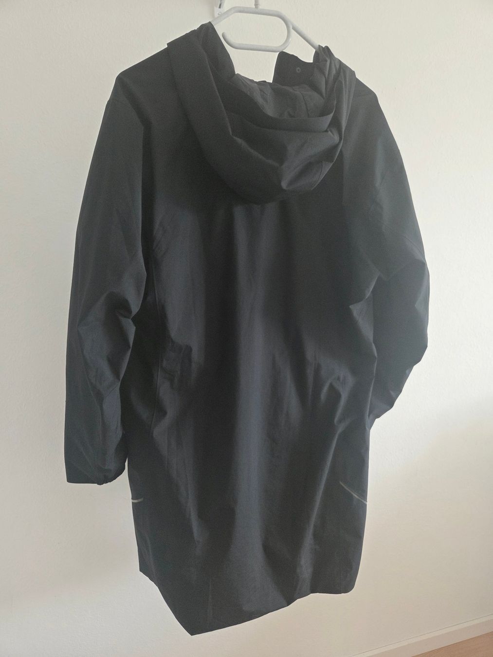 Arcteryx Mäntel: Regenmantel von Arc'teryx schwarz – Gebraucht aus Oberrieden von Smart570 3