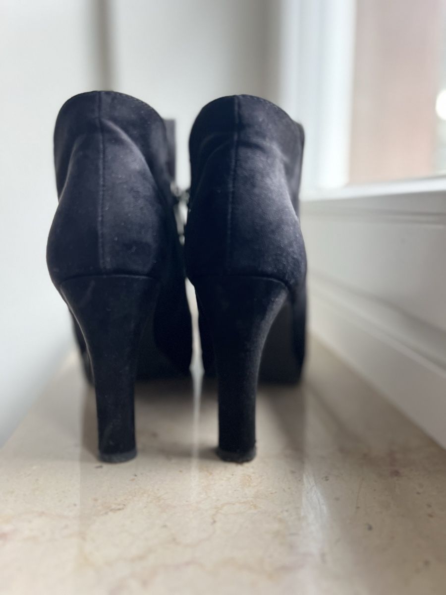 Tamaris Scarpe da donna: Tamaris booties 37 size – Usato da Basel venduto da kar_5fvf 1