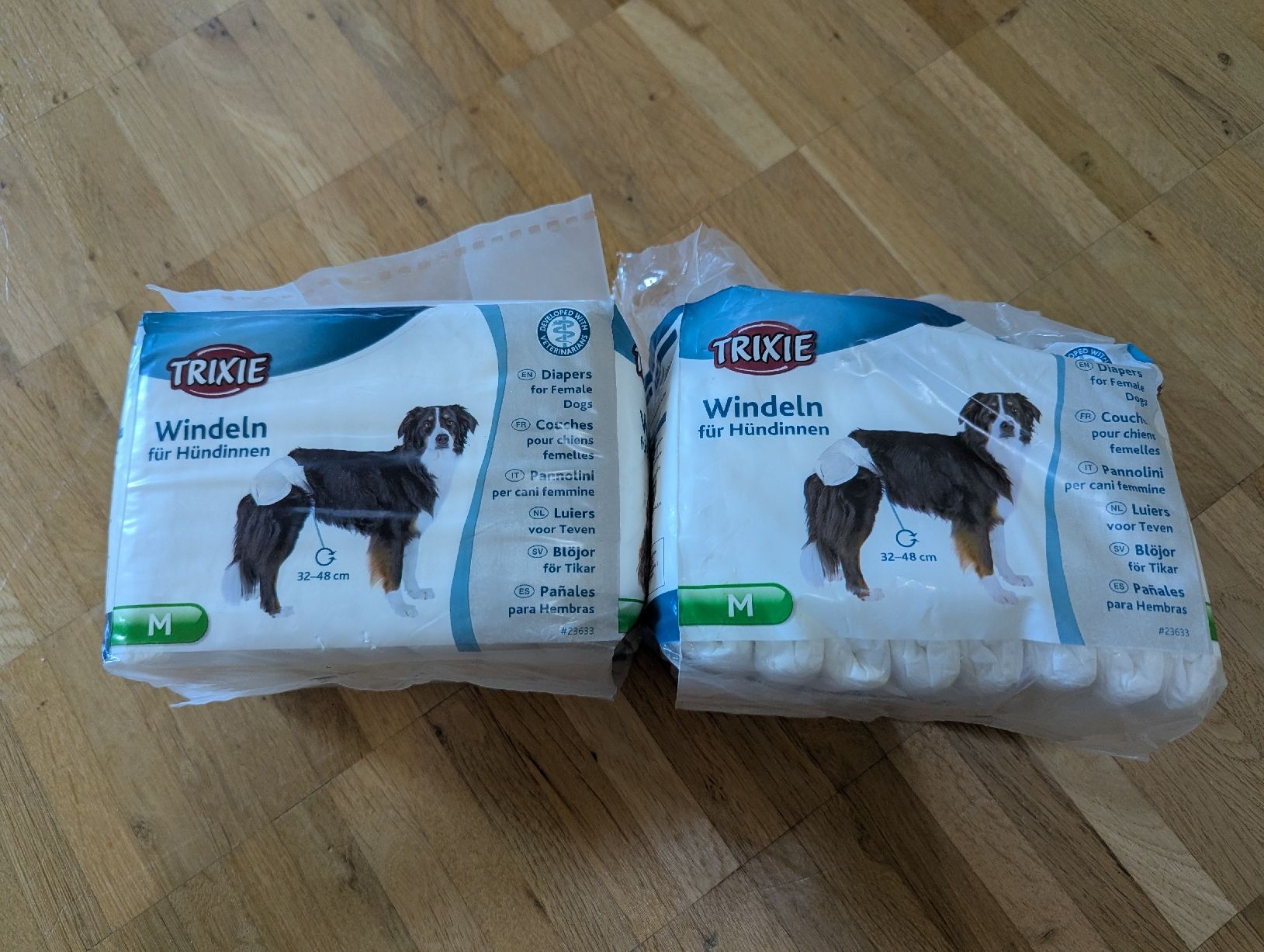 Trixie Abbigliamento: Windeln für Hund – Nuovo (secondo la descrizione) da Hinterkappelen venduto da Laurasybilla