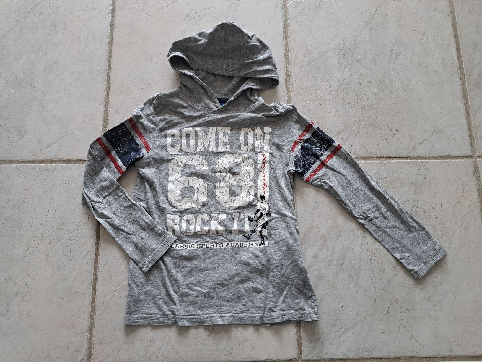 Maglioni & Felpe: Langarmshirt, Gr. 134/140 – Usato da Seuzach venduto da nadine.baur84