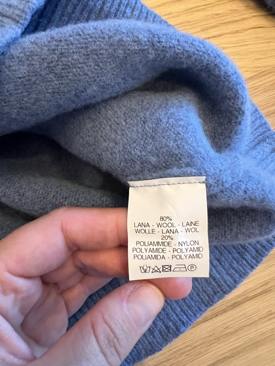Maglioni & Felpe: Wolle Pullover hellblau Gr. M  – Usato da Luzern venduto da closettheory 4