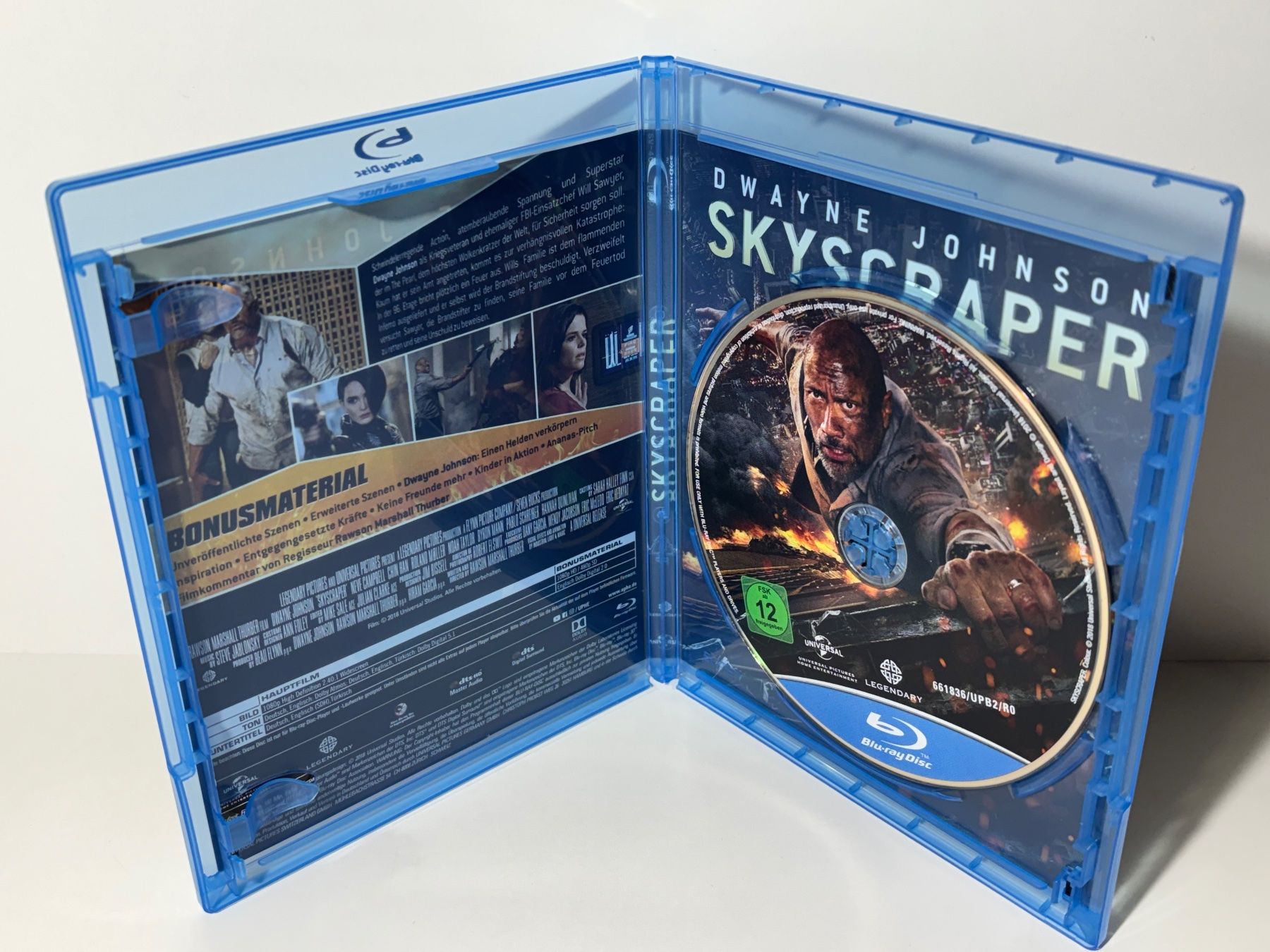 Alle DVDs: Skyscraper Blu Ray – Gebraucht aus Wilderswil von Sstriker 2