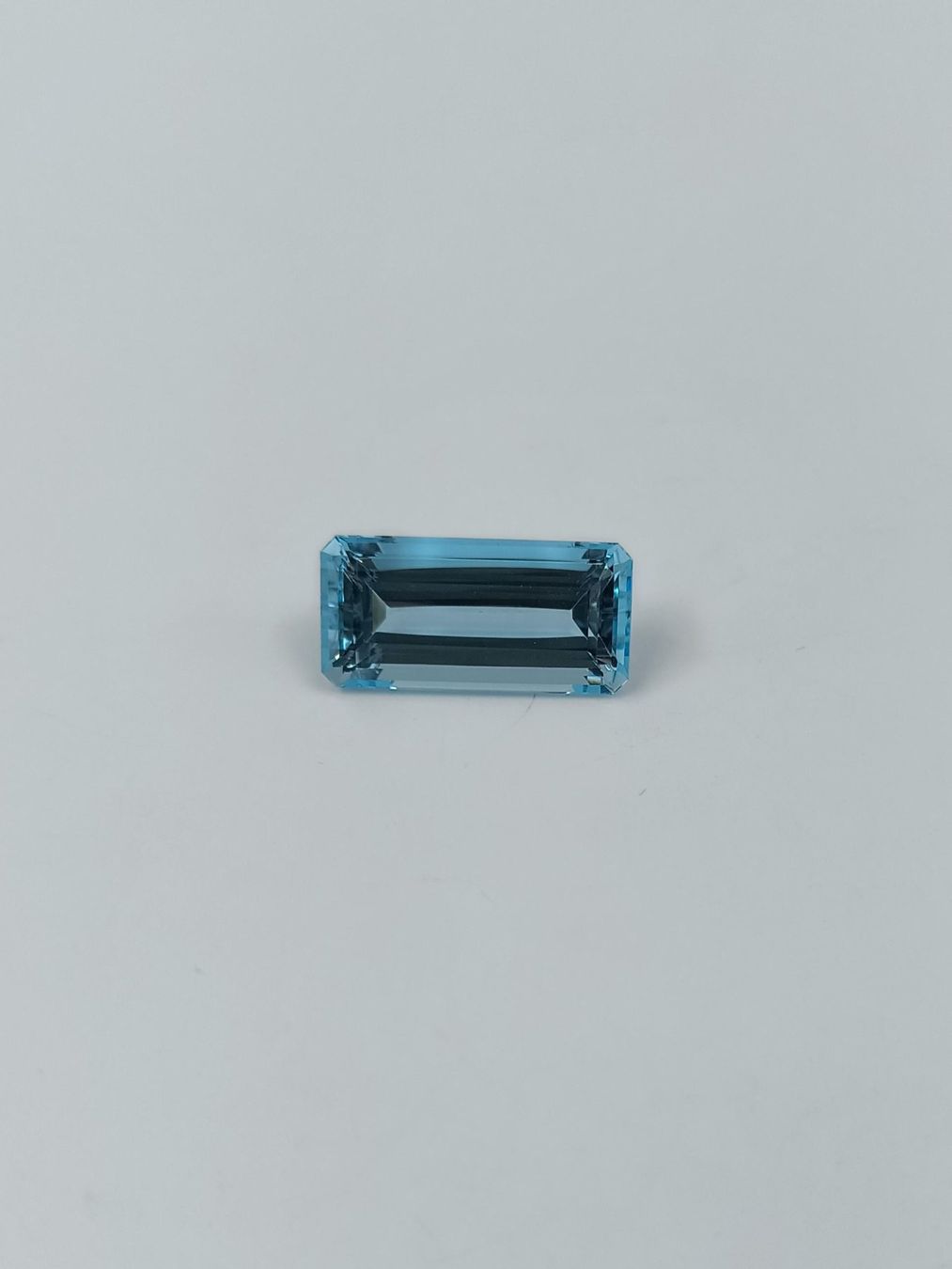 Pierres précieuses: 1 AQUAMARIN 23.80 CT. – D'occasion à Luzern par EdiGem 5