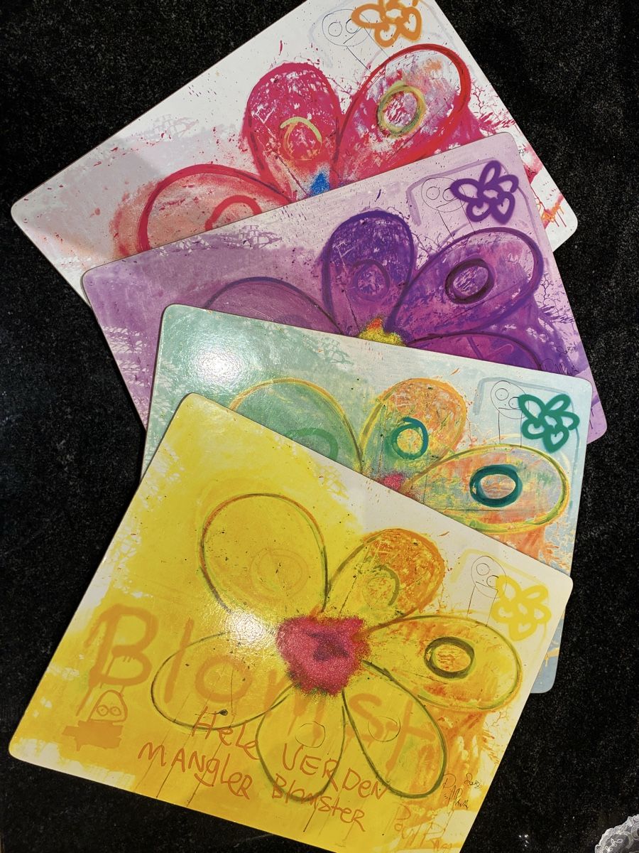 Set di tavolo e panche: 4 Platzsets mit Blumen – Usato da Heerbrugg venduto da blubber02