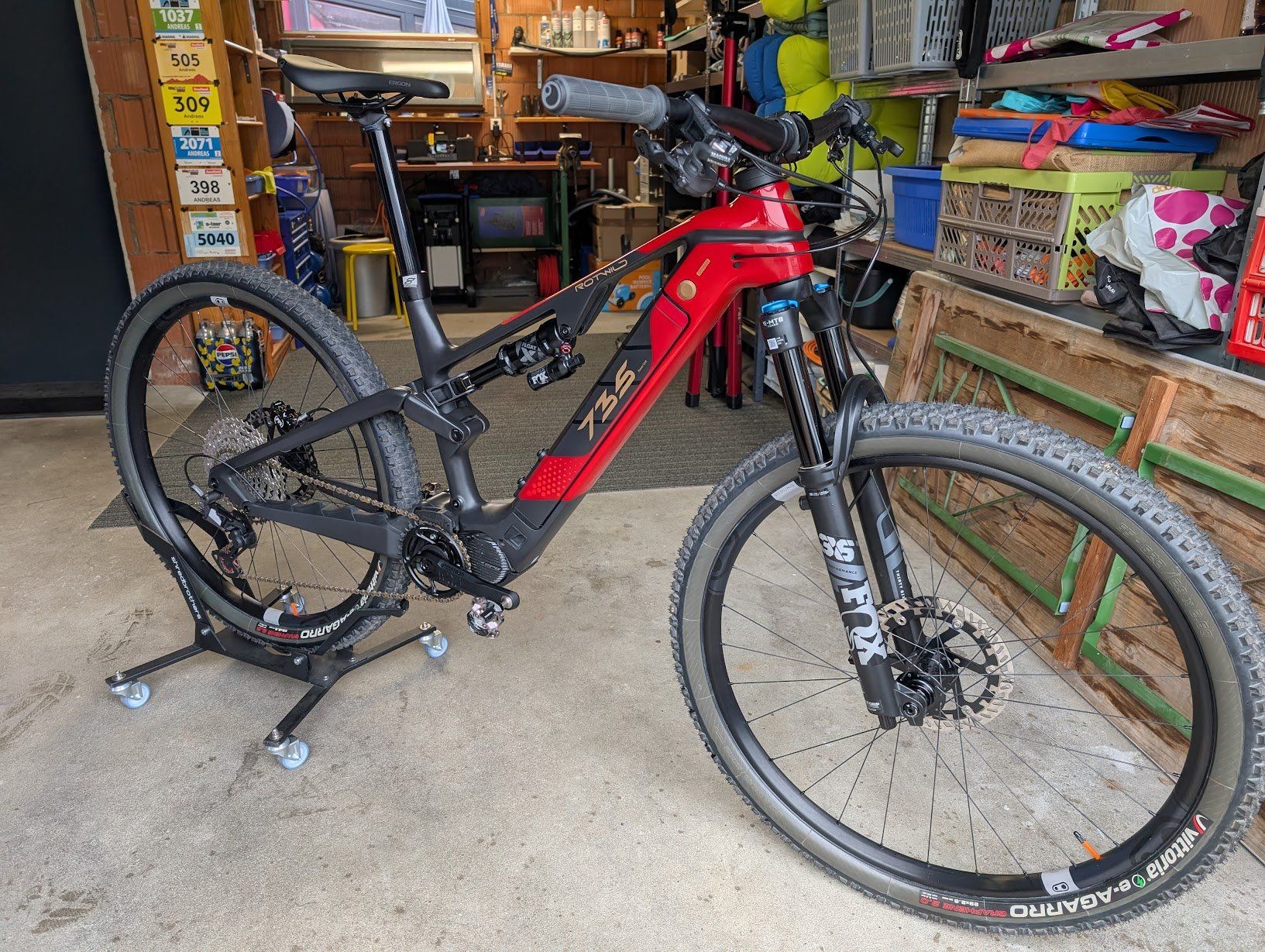 Rotwild Biciclette: Rotwild R.X735 Core 2025 - E-MTB Gr. M – Usato da Therwil venduto da bensotto