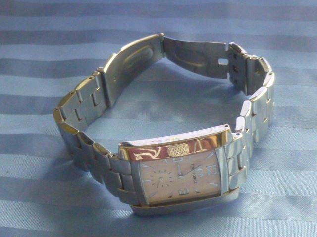 Uhren: Uhr TIME FORCE Quarz – Gebraucht aus Hinwil von Glasperlen 2