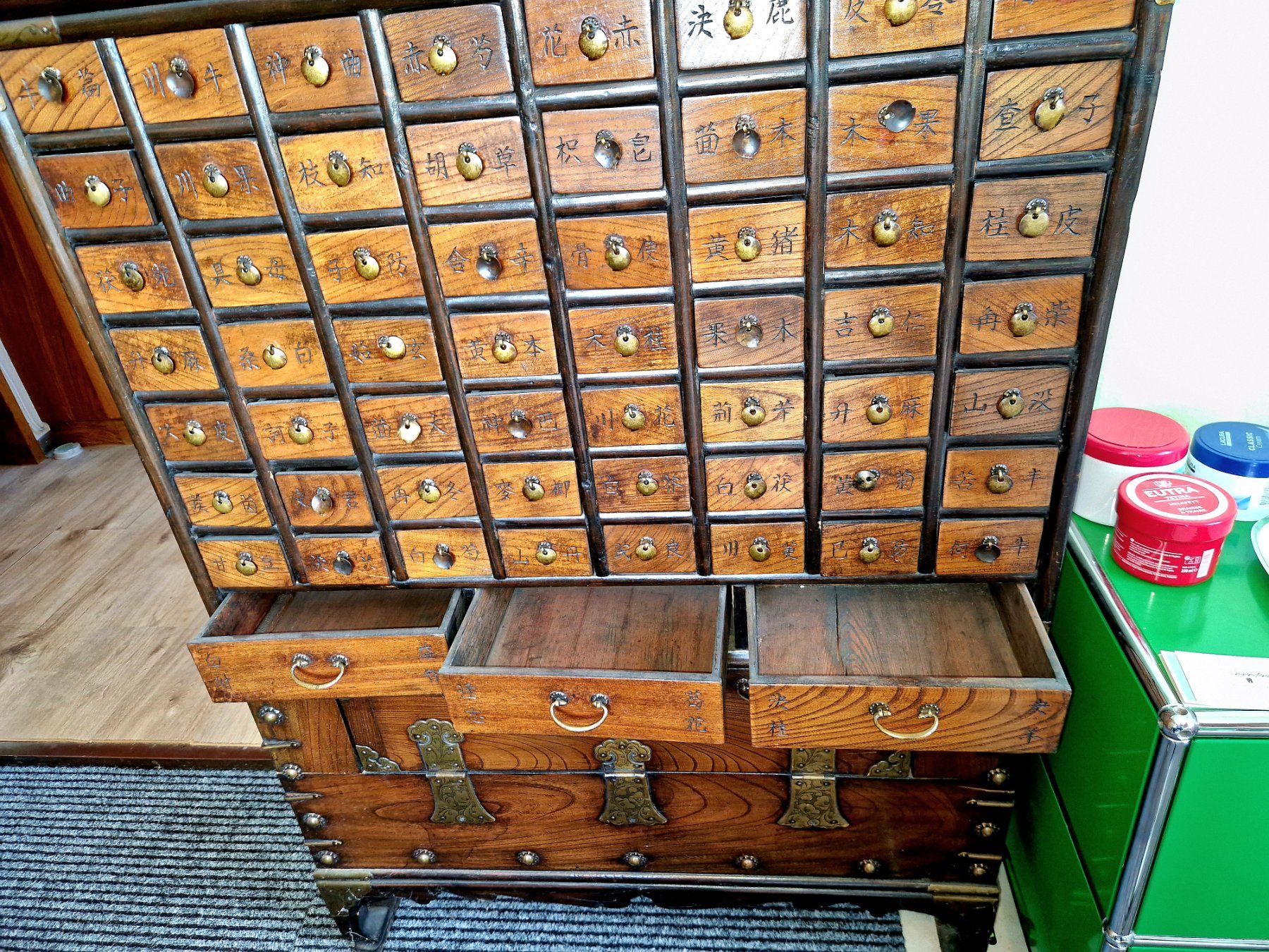 Commodes: Chinesischer Apothekenschrank – D'occasion à Niederlenz par sagitario68 4
