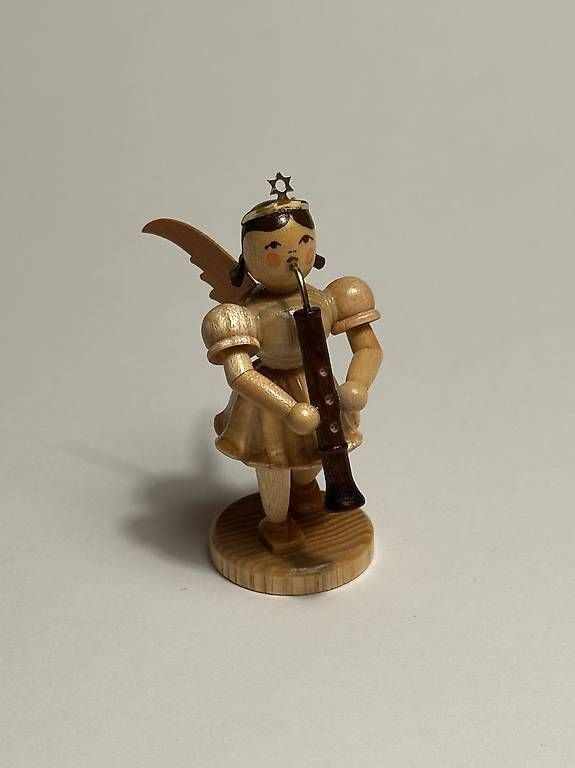 Statuette: Blank kurzer Faltenrockengel ? Oboe EK 034 – Nuovo (secondo la descrizione) da Zürich venduto da ialynn