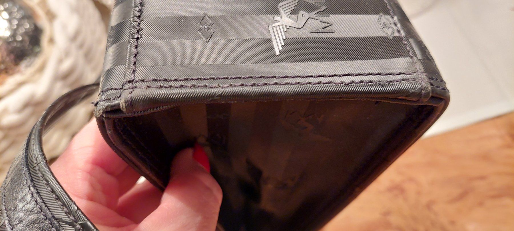 Sacs femmes: MAISON MOLLERUS SHOPPER BOSTON SCHWARZ GOLD – D'occasion à Davos-Platz par Davos.65 7