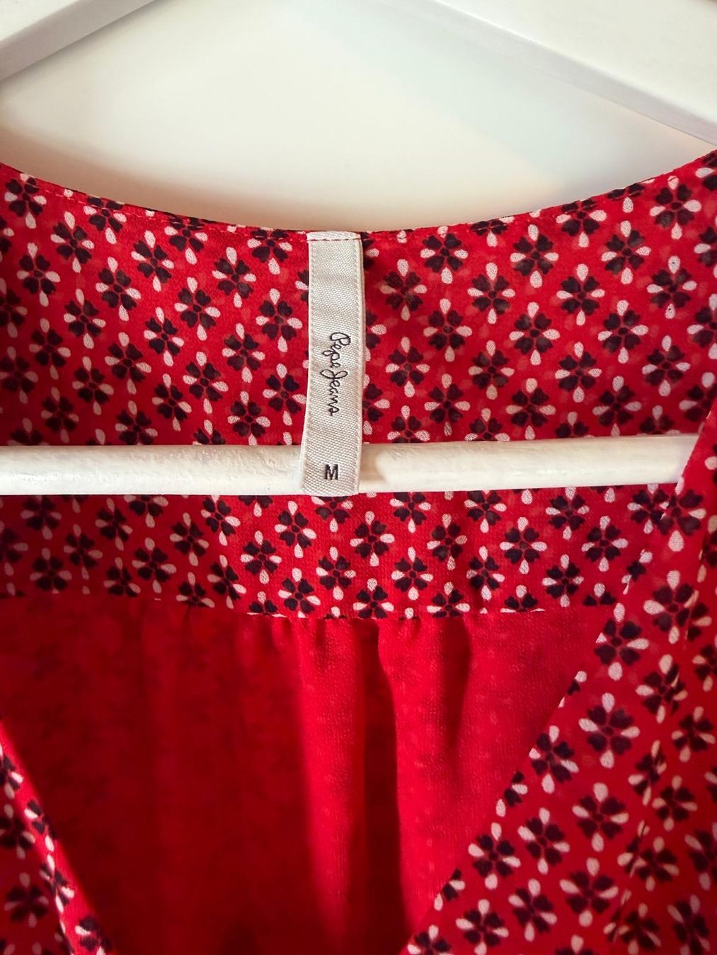 Pepe Jeans Vestiti: Rotes Pepe Jeans Kleid – Usato da Uerikon venduto da Juuupiduu 1
