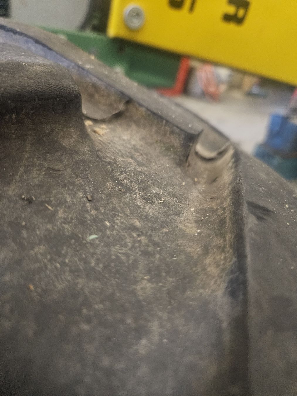 Pneumatici & Ruote complete: Pneu Traktor 325/70R18. 2Stk – Usato da Bauma venduto da Maese1980 3