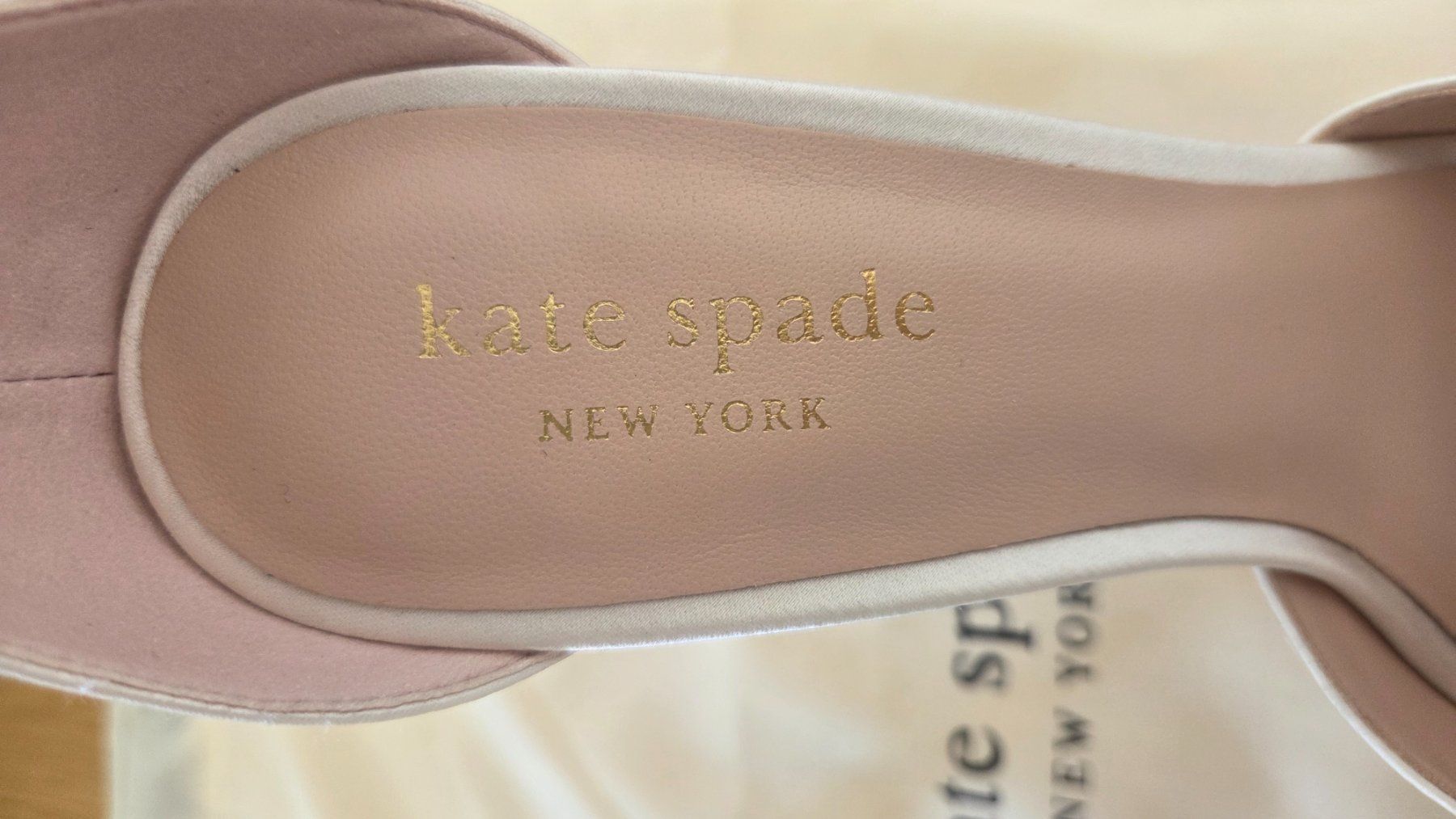 Kate Spade Damenschuhe: Kate Spade Bridal Bow Sandals – Neu (gemäss Beschreibung) aus Zürich von Suse_ram 1