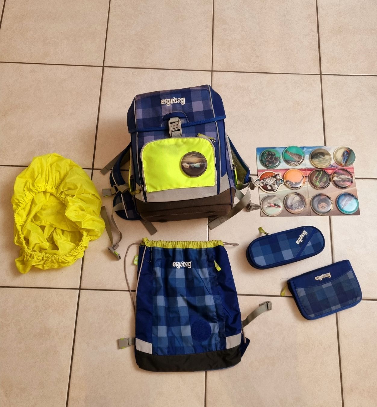 Ergobag Sacs à dos: Ergobag Schulrucksack Set – D'occasion à Aristau par Schoene