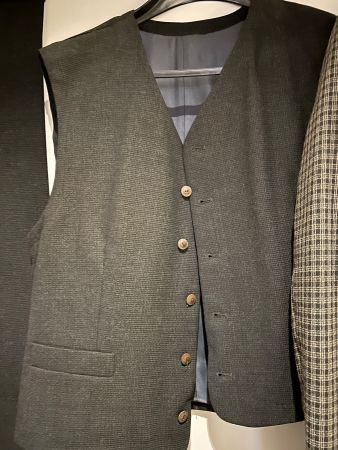 Herrenanzug mit Gilet