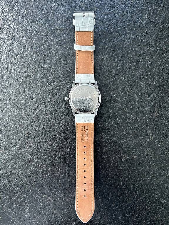 Orologi: Damenuhr von Esprit - weiss – Usato da Scheuren venduto da tan_w6cx 2