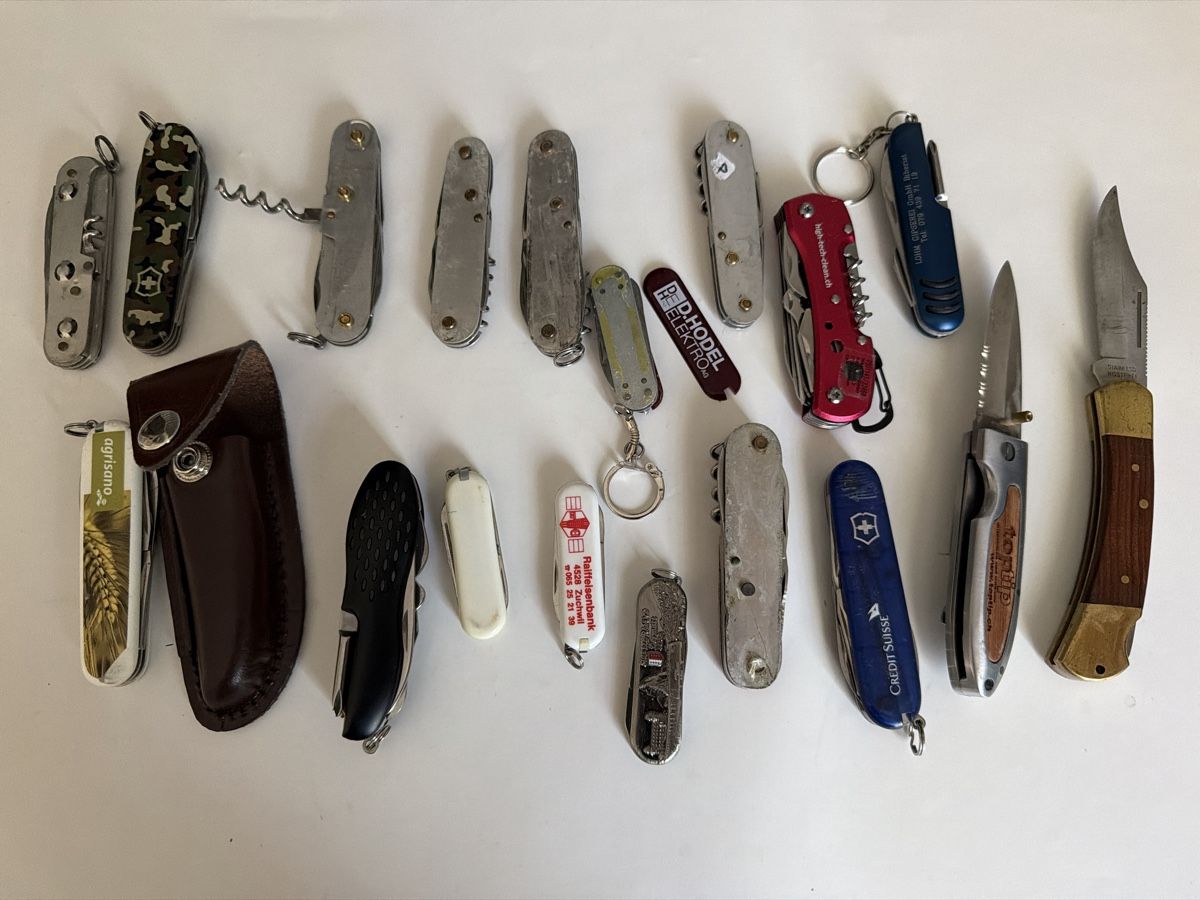 Couteaux de poche: Sackmesser Taschenmesser – Défectueux à Rütschelen par Pemaru
