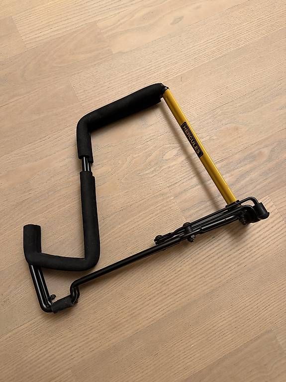 Supports pour instruments & partitions: Hercules Gitarrenständer klappbar – D'occasion à Rümlang par sorabberg 1