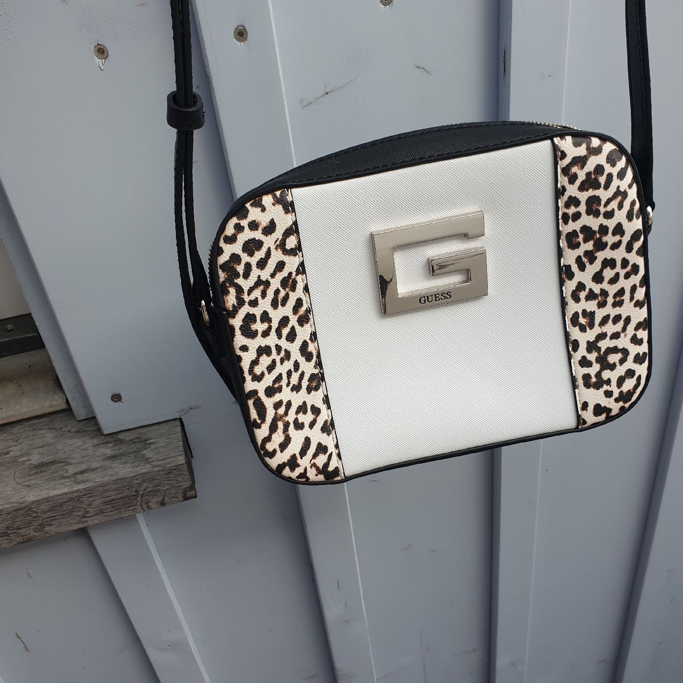 Guess Borse da donna: Guess Damen Tasche – Usato da Zihlschlacht venduto da Sun25 1