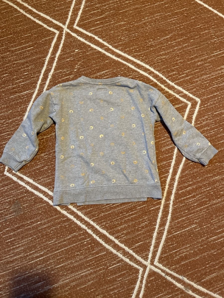 Maglioni & Felpe: Ebbe Pullover grau mit Goldmuster Grösse 116 neuwertig – Usato da Riehen venduto da den_9s88 3