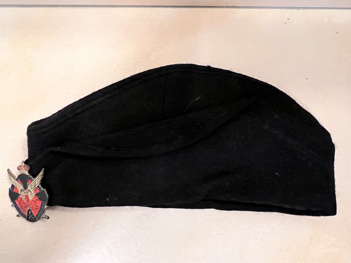 Hüte, Mützen & Caps: Beret der dinarischen Tschetnik-Division – Gebraucht aus St. Niklausen OW von roc2554 2
