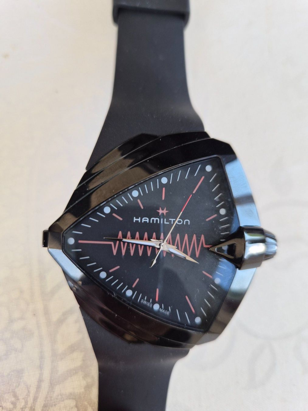 Hamilton Orologi: Hamilton Shaped Ventura XXL Bright – Nuovo (secondo la descrizione) da Chabrey venduto da Horology 1