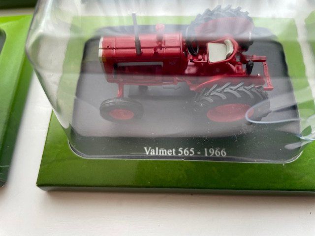 Modellautos: lot de  8 tracteurs miniature – Neu und originalverpackt aus Ursy von DK8 3