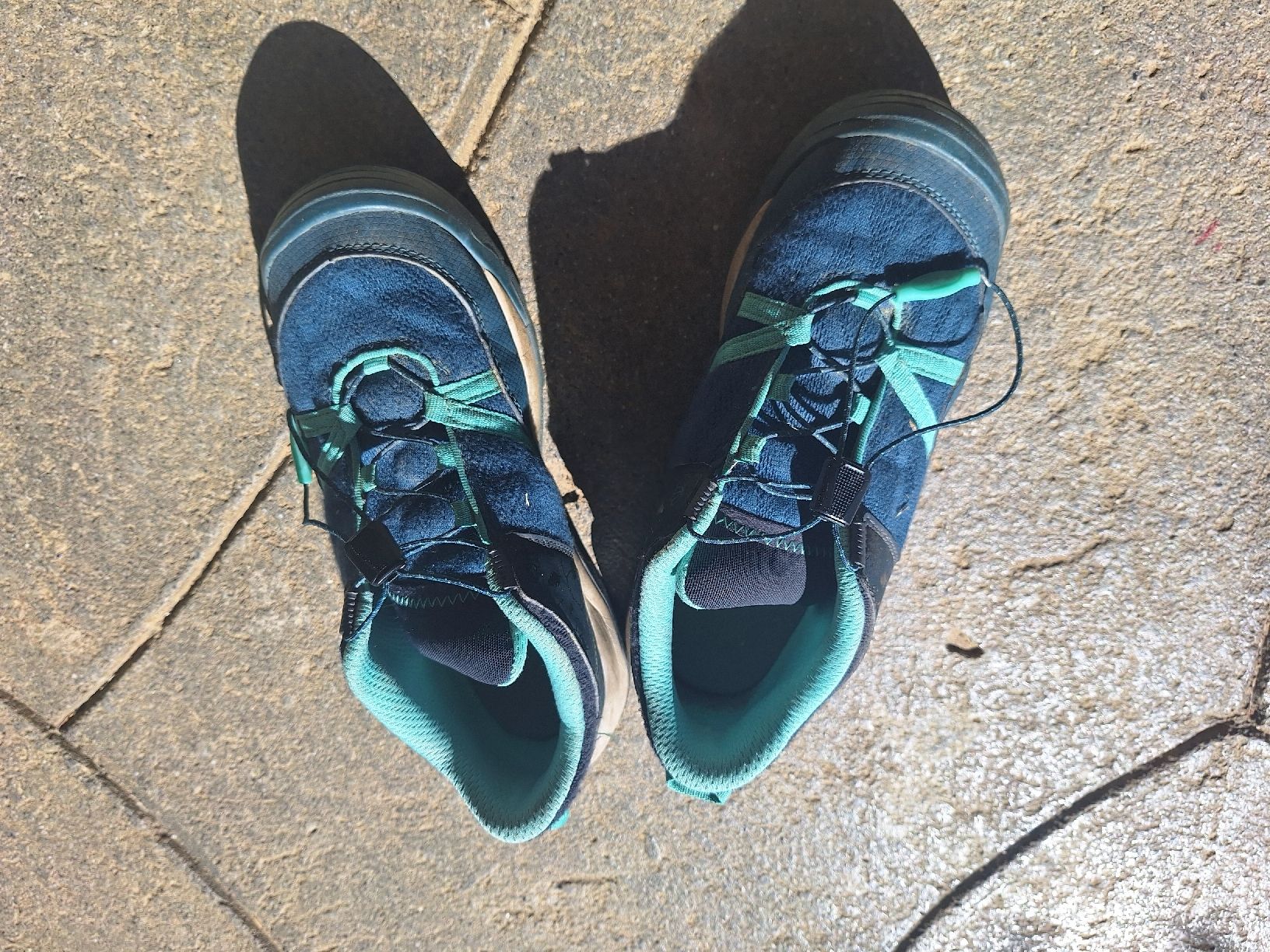 Scarpe da donna: Quecha Treckingschuhe – Usato da Gwatt (Thun) venduto da Enna86