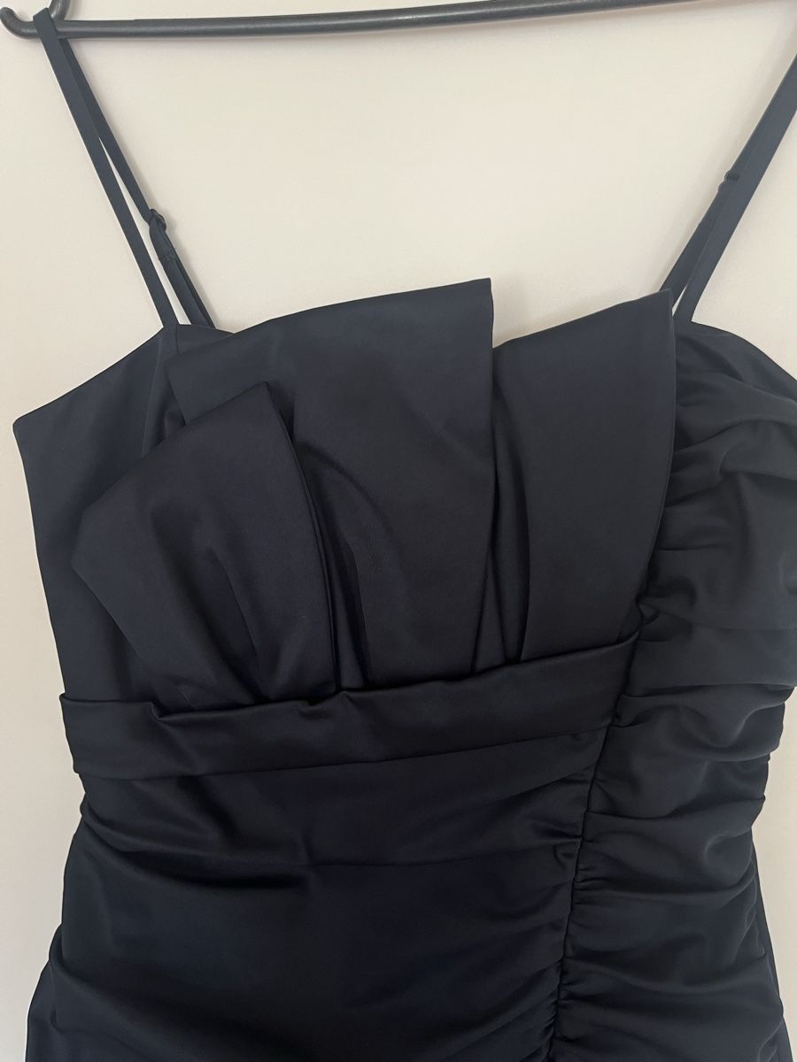 Vestiti: Luxus-Abendkleid, dunkelblau, Gr. 36 mit Raffungen – Usato da Wädenswil venduto da Iana32 2