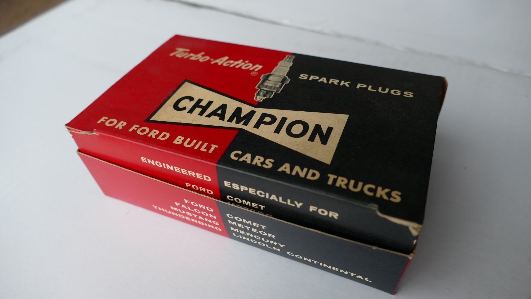 Champion Tutti pezzi di ricambio auto: Zündkerzen Champion – Nuovo e nell'imballaggio originale da Embrach venduto da Gingerli