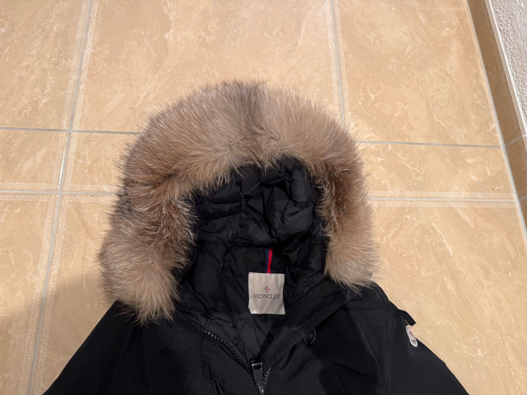 Moncler Cappotti: Moncler Aredhel Giubbotto Mantel mit DIST, Grösse 2 – Usato da Klingnau venduto da Markus14 4