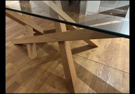 Grosser moderner Glastisch 220 cm